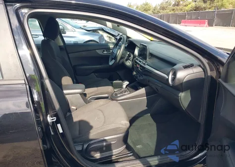 2020 Kia Forte Lxs z USA, uszkodzony, nr VIN 3KPF24AD8LE216879